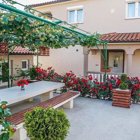 Apartment Suncica Πούλα Εξωτερικό φωτογραφία