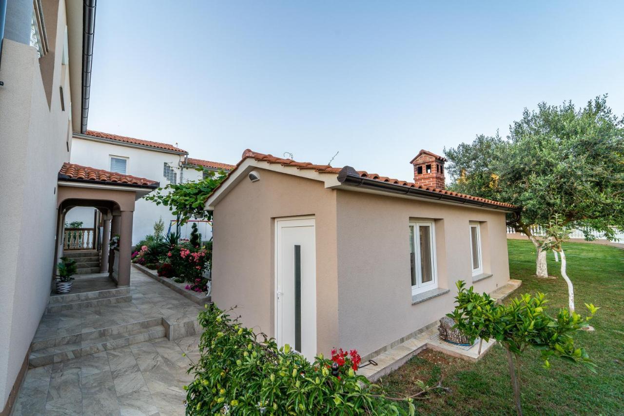 Apartment Suncica Πούλα Εξωτερικό φωτογραφία