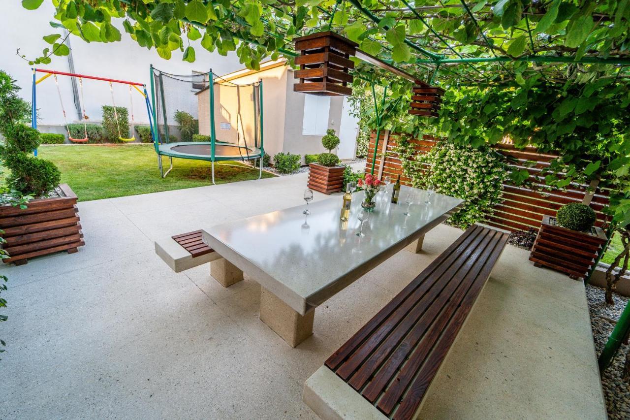 Apartment Suncica Πούλα Εξωτερικό φωτογραφία