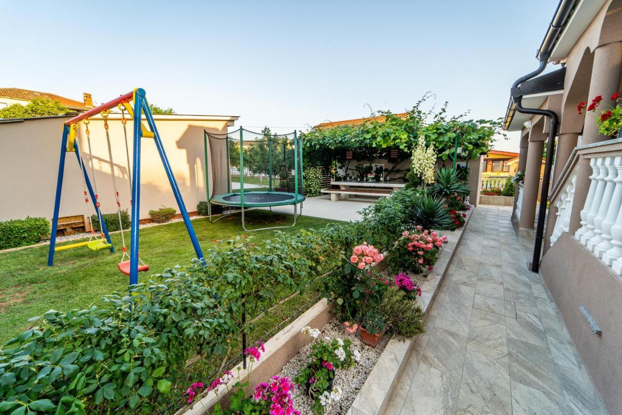 Apartment Suncica Πούλα Εξωτερικό φωτογραφία