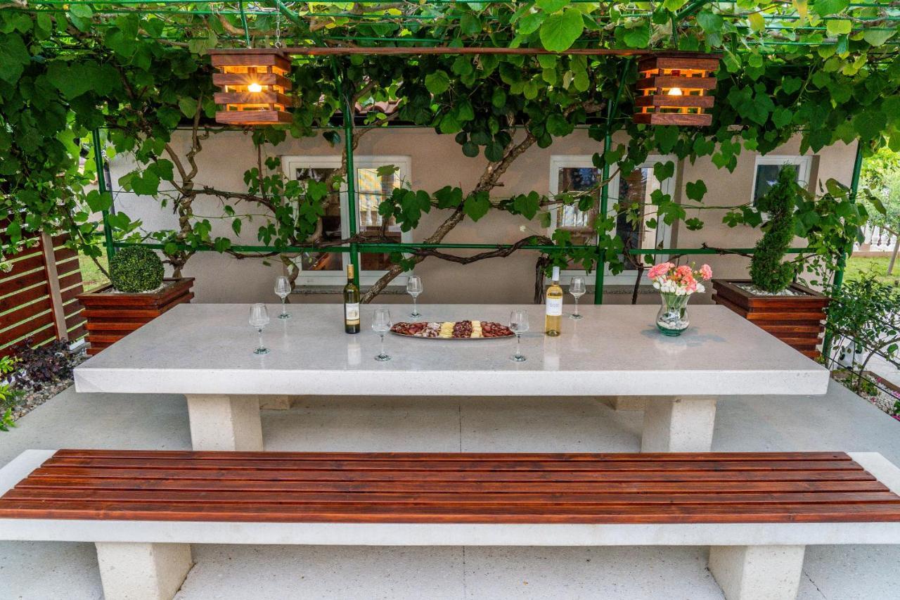 Apartment Suncica Πούλα Εξωτερικό φωτογραφία