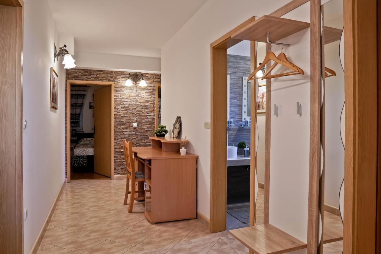 Apartment Suncica Πούλα Εξωτερικό φωτογραφία