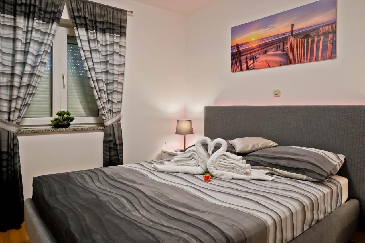 Apartment Suncica Πούλα Εξωτερικό φωτογραφία